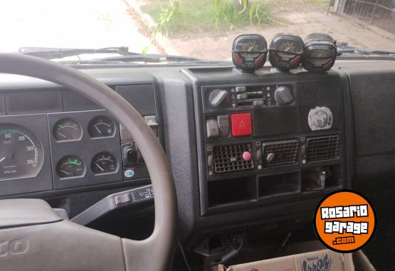 Camiones y Gras - Iveco tector - En Venta