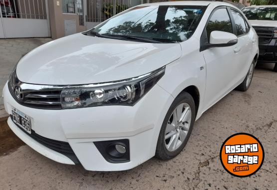 Autos - Toyota XEI PACK CVT 2016 Nafta 86000Km - En Venta