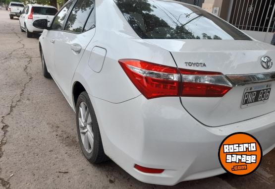 Autos - Toyota XEI PACK CVT 2016 Nafta 86000Km - En Venta