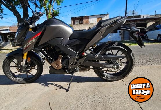 Motos - Honda Twister cb 300 2023 Nafta 650Km - En Venta