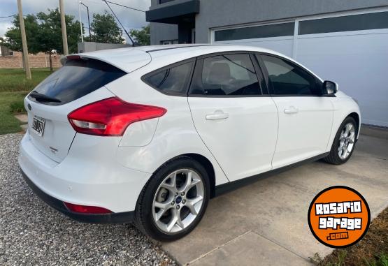 Autos - Ford Focus 2015 Nafta 120000Km - En Venta