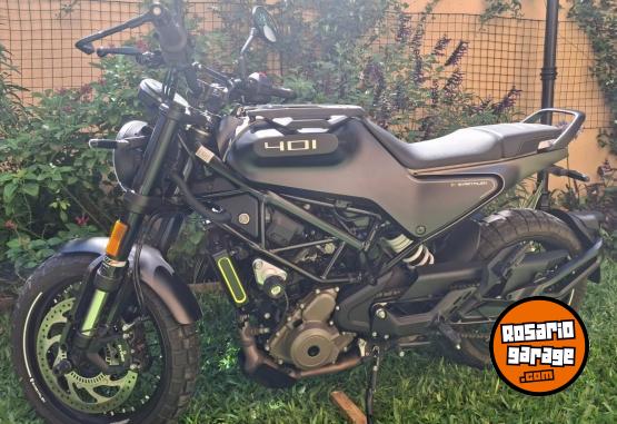 Motos - Husqvarna Svartpilen 401 2024 Nafta 7200Km - En Venta