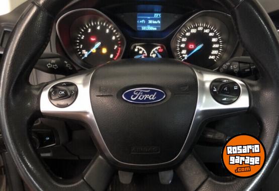 Autos - Ford Focus 1.6 5p 2015 Nafta 101700Km - En Venta