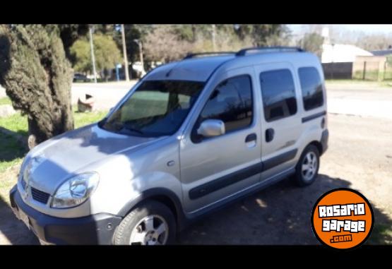 Utilitarios - Renault Kangoo 2012 GNC 205000Km - En Venta