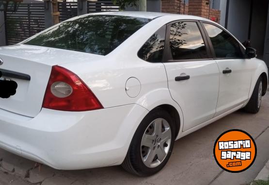 Autos - Ford Focus 2014 GNC 111111Km - En Venta