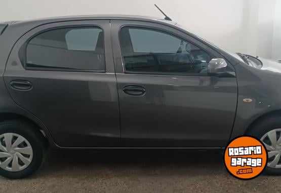 Autos - Toyota Etios 2022 Nafta  - En Venta