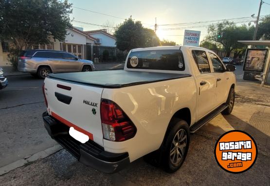 Camionetas - Toyota Hilux 2017 Diesel 84000Km - En Venta