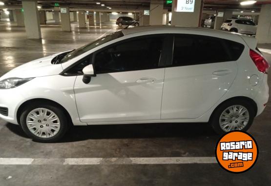 Autos - Ford Fiesta kinetic 2017 Nafta 119000Km - En Venta