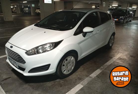 Autos - Ford Fiesta kinetic 2017 Nafta 119000Km - En Venta