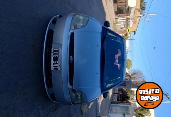 Autos - Ford Fiesta 2002 GNC 220000Km - En Venta