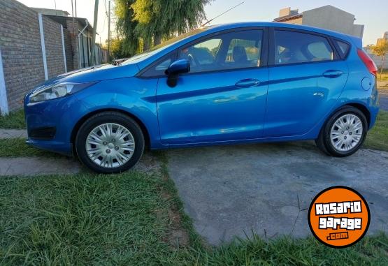 Autos - Ford Fiesta 2015 Nafta 124000Km - En Venta