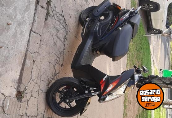 Motos - Kymco Agility 125 2022 Nafta 9000Km - En Venta