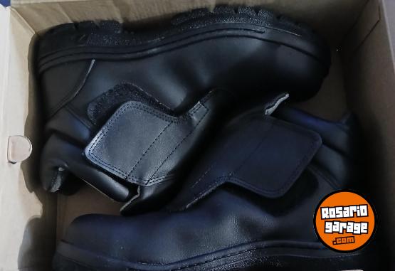 Indumentaria - Vendo zapatos de seguridad nuevos nmero 45 - En Venta