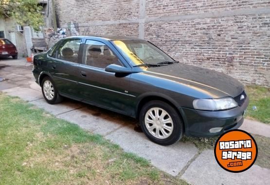 Autos - Chevrolet Vectra CD 1997 Nafta 250000Km - En Venta