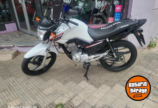 Motos - Honda Titan 2020 Nafta 12000Km - En Venta