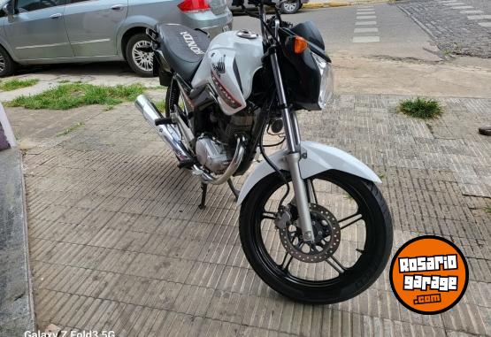 Motos - Honda Titan 2020 Nafta 12000Km - En Venta