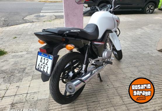 Motos - Honda Titan 2020 Nafta 12000Km - En Venta