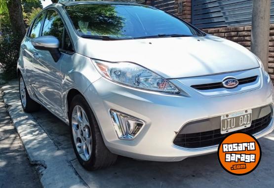 Autos - Ford Fiesta titanium 2010 Nafta 155000Km - En Venta