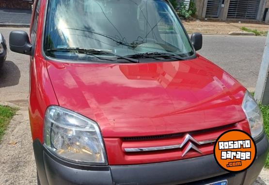 Utilitarios - Citroen BERLINGO  HDI 2017 Diesel 131000Km - En Venta