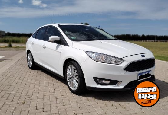 Autos - Ford Focus SE Plus 2016 Nafta 158400Km - En Venta