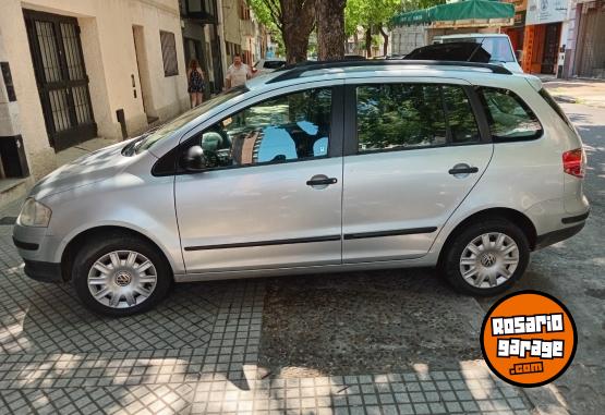 Autos - Volkswagen SURAN 2010 Nafta 112000Km - En Venta