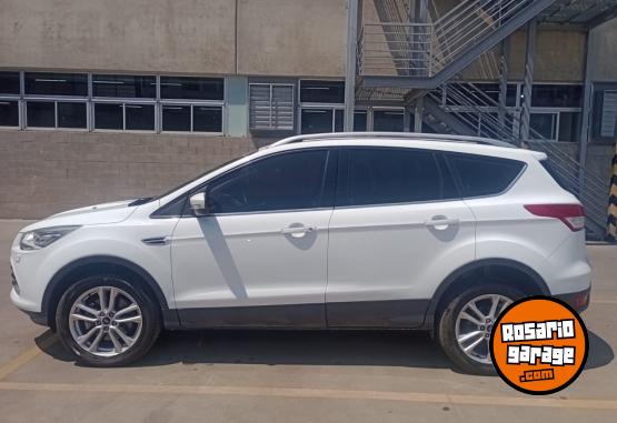 Camionetas - Ford Kuga Titanium 2016 Nafta 90000Km - En Venta