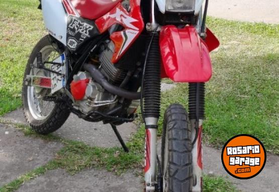 Motos - Honda Tornado 2016 Nafta 30000Km - En Venta