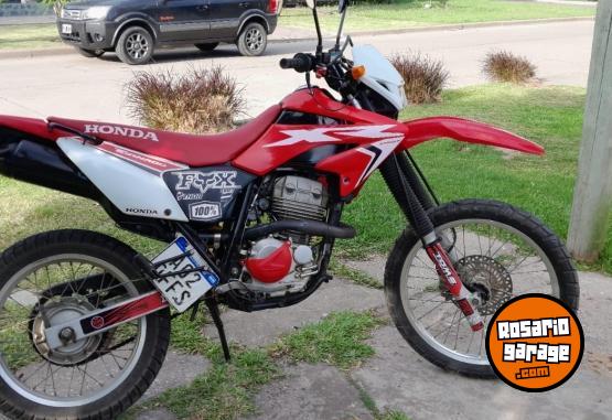 Motos - Honda Tornado 2016 Nafta 30000Km - En Venta