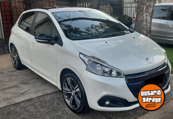 Autos - Peugeot 208 2020 Nafta 56000Km - En Venta