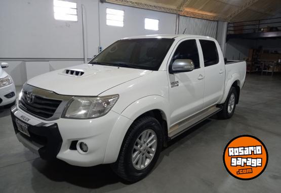 Camionetas - Toyota HILUX SRV 2014 Diesel 390000Km - En Venta