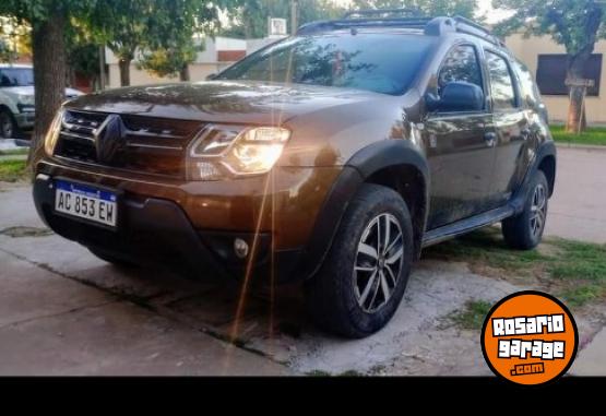 Camionetas - Renault DUSTER DAKAR III 2.0 4X4 2018 Nafta 64000Km - En Venta