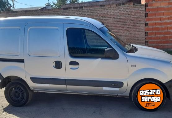 Utilitarios - Renault Kangoo 2013 Nafta 145000Km - En Venta