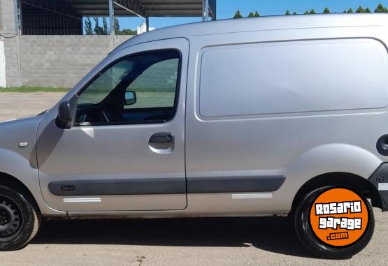 Utilitarios - Renault Kangoo 2013 Nafta 145000Km - En Venta