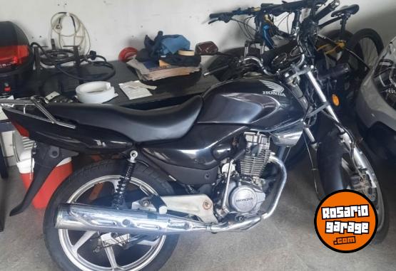 Motos - Honda Storm 125 2010 Nafta 111111Km - En Venta