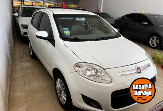 Autos - Fiat PALIO ESSENCE 2014 Nafta 84000Km - En Venta