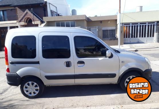 Utilitarios - Renault Kangoo 2014 GNC 170000Km - En Venta