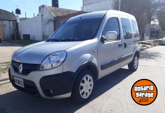 Utilitarios - Renault Kangoo 2014 GNC 170000Km - En Venta