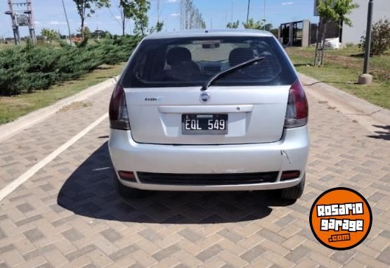 Autos - Fiat Palio HLX 2005 GNC 260000Km - En Venta