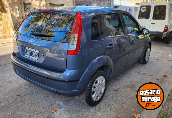 Autos - Ford Fiesta 2da  mano permuto 2010 Nafta 126000Km - En Venta