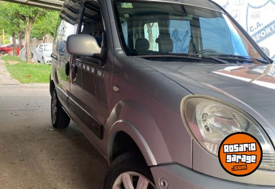 Utilitarios - Renault Kangoo Autentic 2009 Nafta 157000Km - En Venta