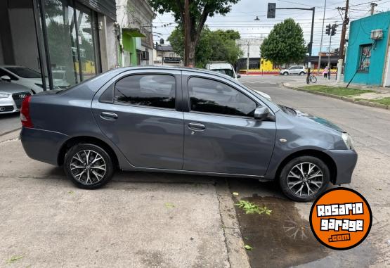 Autos - Toyota ETIOS 1.5 XLS 2014 Nafta  - En Venta