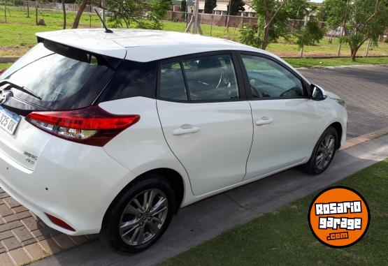 Autos - Toyota Yaris XLS Pack 1.5 CVT 5p 2020 Nafta 27970Km - En Venta