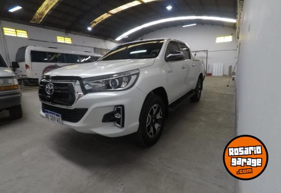 Camionetas - Toyota Hilux 2.8L SRX Aut Cuero 2020 Diesel 48000Km - En Venta