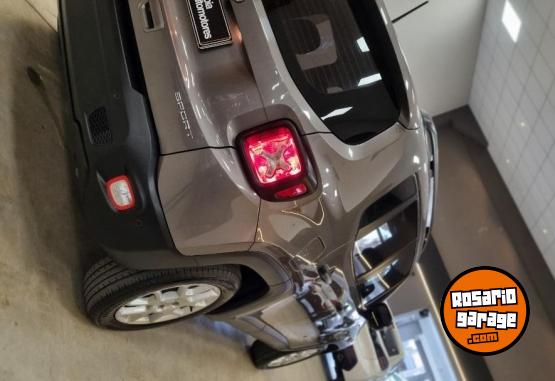 Camionetas - Jeep RENEGADE SPORT 1.8L AT 2019 Nafta 75000Km - En Venta