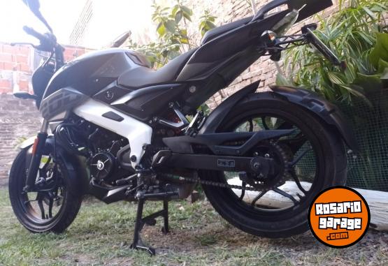 Motos - Bajaj NS200 2023 Nafta 5266Km - En Venta