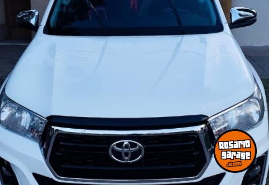 Camionetas - Toyota Hilux SR 2019 Diesel 90000Km - En Venta