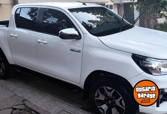 Camionetas - Toyota Hilux SR 2019 Diesel 90000Km - En Venta