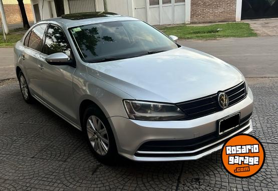 Autos - Volkswagen Vento 2.0 2015 Nafta 165000Km - En Venta