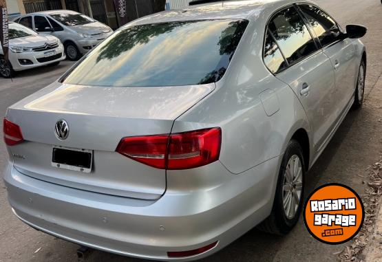 Autos - Volkswagen Vento 2.0 2015 Nafta 165000Km - En Venta