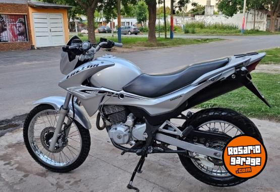 Motos - Honda Falcn 400 2015 Nafta 31000Km - En Venta